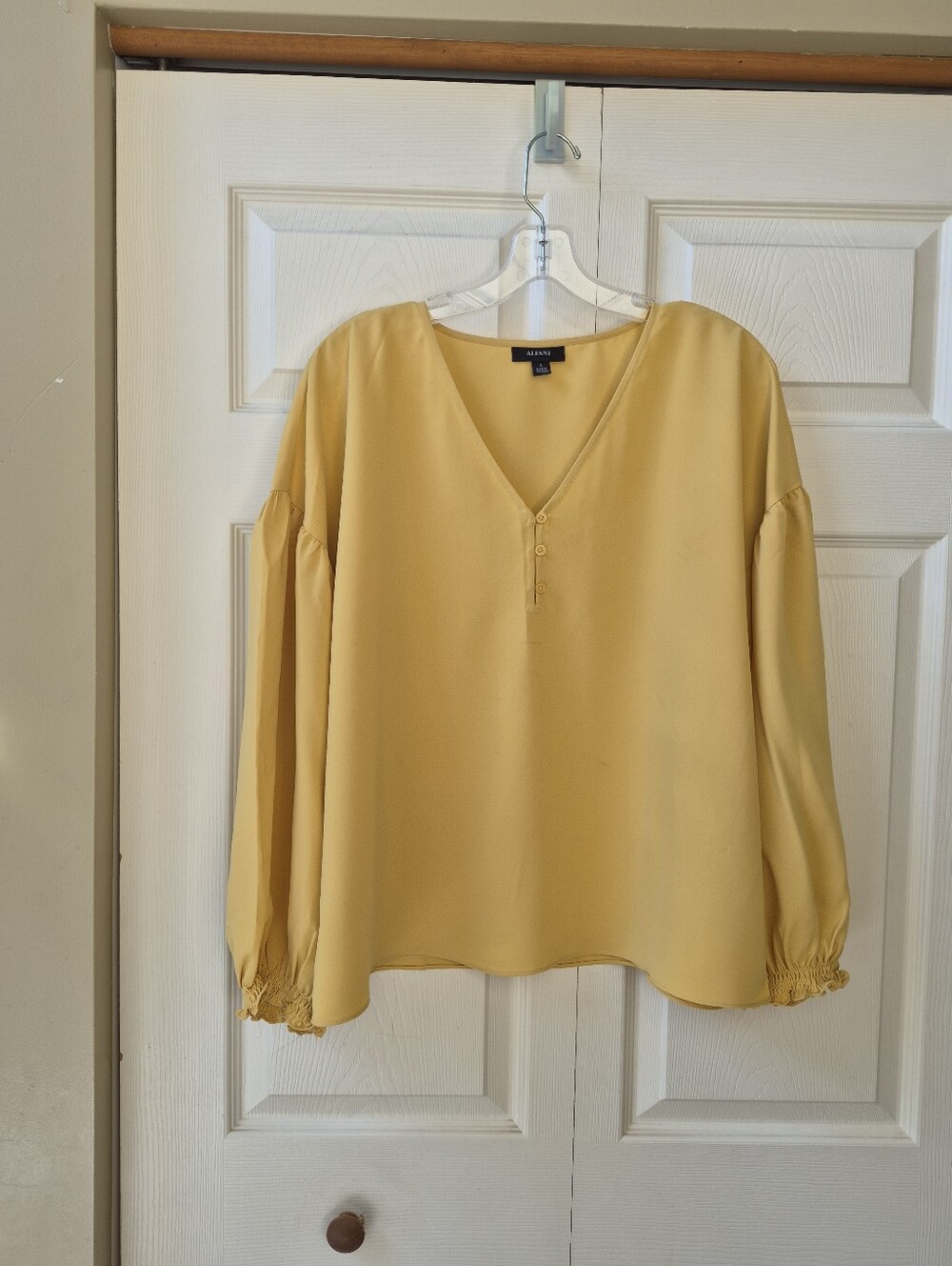 Alfani Women's Mustard Yellow V-Neck Balloon Sleeve Blouse